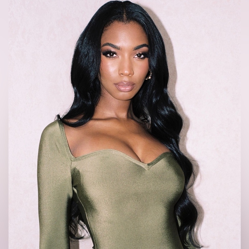 HOUSE OF CB 'Katalina' Olive Sweetheart Neckline Bandage Dress - Picture 1 of 13